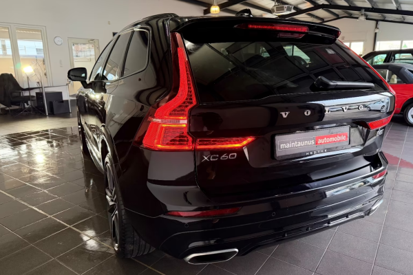 2021 Volvo XC60 z przebiegiem 80 000 km