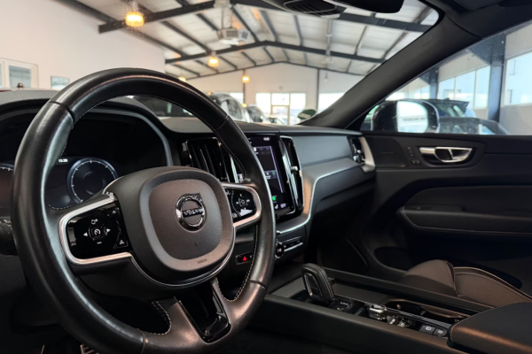2021 Volvo XC60 z przebiegiem 80 000 km