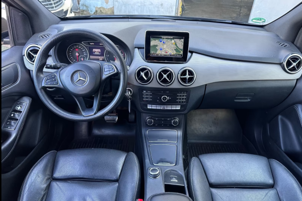 2018 Mercedes-Benz B-Class z przebiegiem 319 000 km